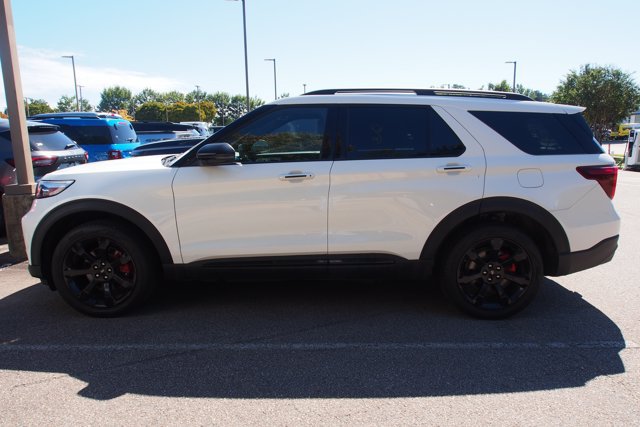 Certified 2024 Ford Explorer ST w/ Equipment Group 401A AWD/4WD image 4