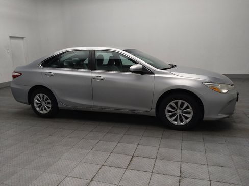 Used 2017 Toyota Camry LE FWD image 11
