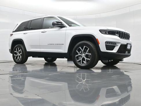 New 2025 Jeep Grand Cherokee Limited image 46