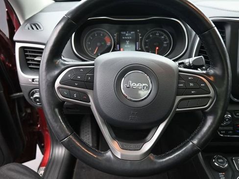 Used 2020 Jeep Cherokee Latitude Lux w/ Comfort/Convenience Group image 24