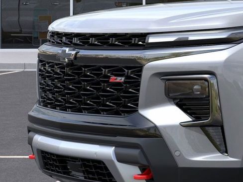 New 2025 Chevrolet Traverse Z71 w/ Enhanced Driving Package image 13