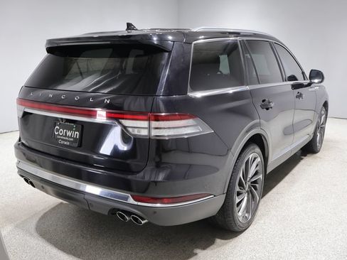 Used 2020 Lincoln Aviator Reserve w/ Equipment Group 202A AWD/4WD image 2