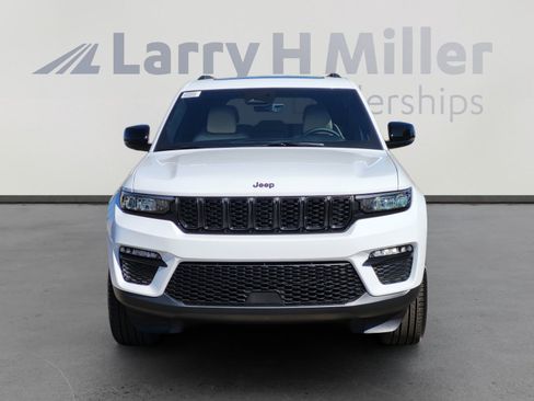 New 2025 Jeep Grand Cherokee Limited w/ Black Appearance Package image 9