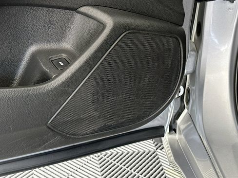 Used 2019 Honda Accord LX image 18