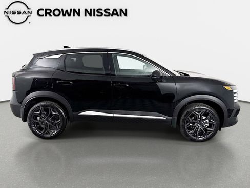 New 2026 Nissan Kicks SR FWD image 4