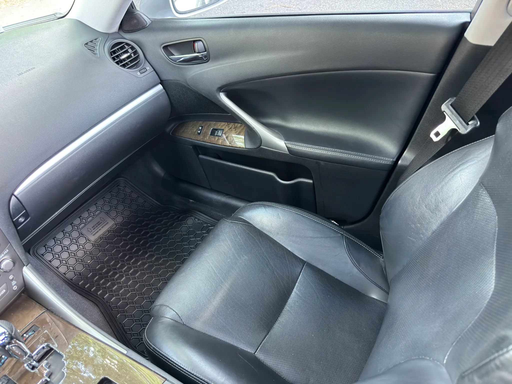 Used 2011 Lexus IS 250 AWD w/ Luxury Plus Value Edition image 21