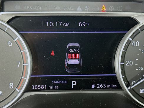 Used 2025 Nissan Rogue SV FWD image 19