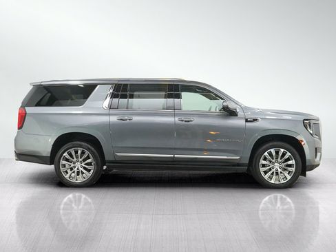 Used 2022 GMC Yukon XL Denali AWD/4WD image 6
