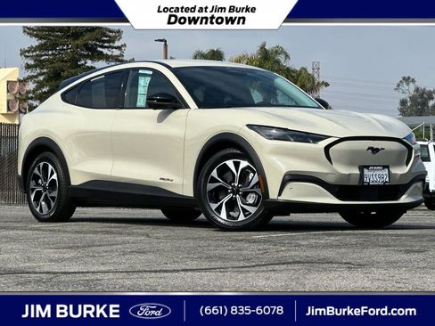 Certified 2025 Ford Mustang Mach-E Select w/ Comfort Package Lite image 1