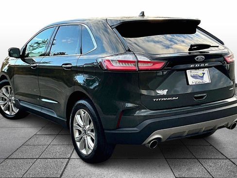 Used 2024 Ford Edge Titanium image 2