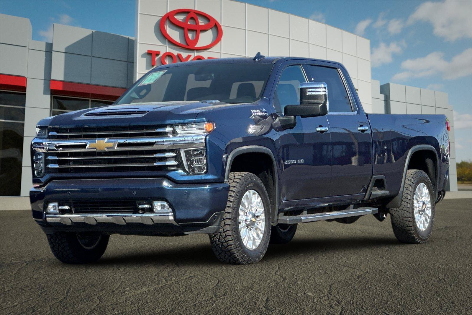 Used 2023 Chevrolet Silverado 3500 High Country AWD/4WD image 7