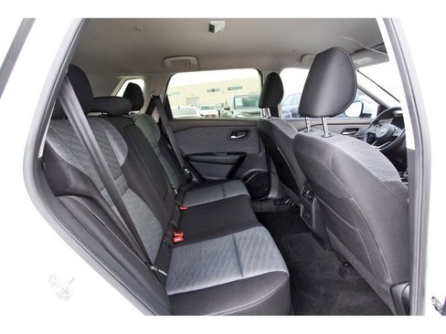 Used 2023 Nissan Rogue SV FWD image 10