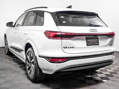 New 2027 Audi Q6 e-tron Premium AWD/4WD image 2