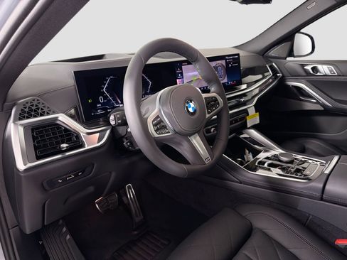New 2026 BMW X6 xDrive40i w/ Climate Comfort Package image 9