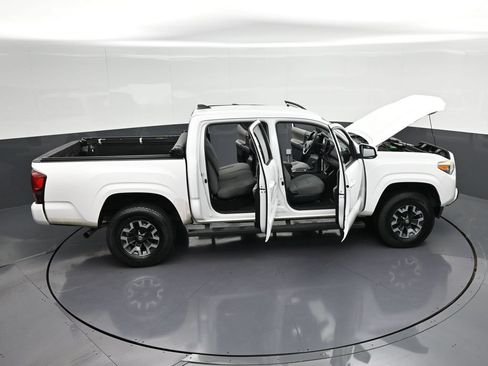 Used 2019 Toyota Tacoma SR w/ SR Convenience Package RWD image 39