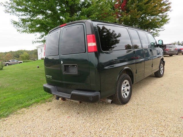 Used 2012 Chevrolet Express 1500 LS RWD image 6