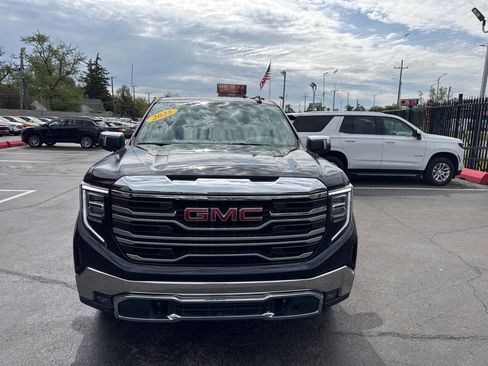 Used 2025 GMC Sierra 1500 SLT AWD/4WD image 2