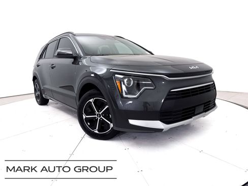 Used 2025 Kia Niro EX FWD image 1