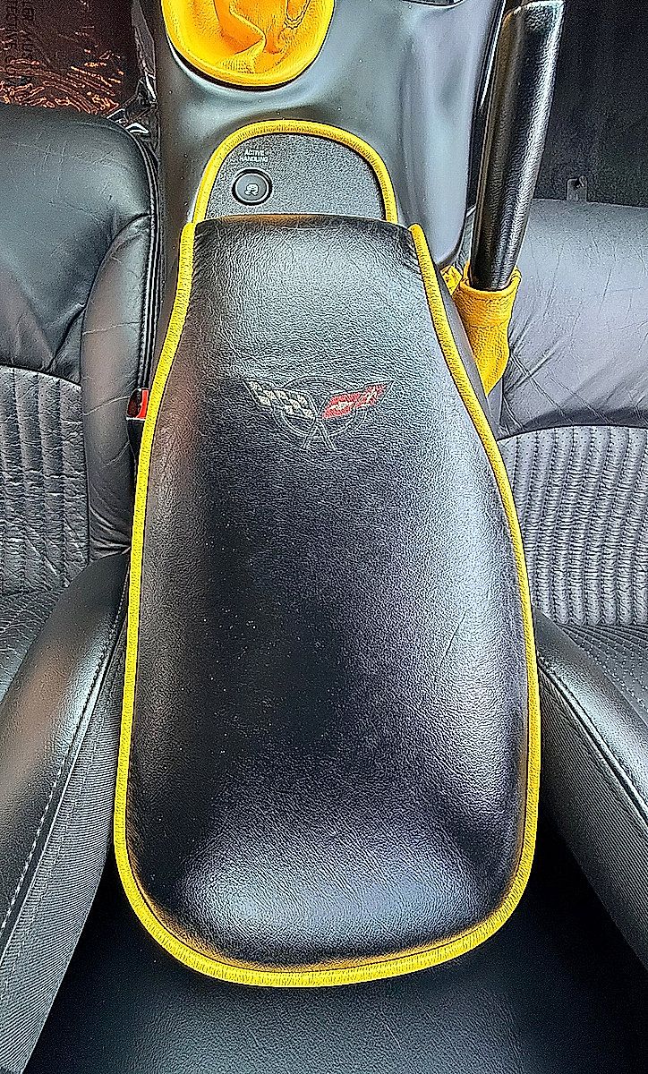 Used 2004 Chevrolet Corvette Z06 w/ Memory Package RWD image 27