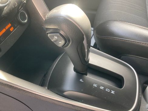 Used 2019 Chevrolet Trax LT w/ LT Convenience Package image 28