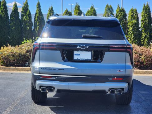 New 2026 Chevrolet Traverse Z71 w/ Enhanced Driving Package image 8
