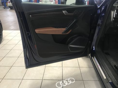 Used 2023 Audi Q5 2.0T Premium Plus w/ Premium Plus Package image 5