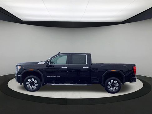 Used 2024 GMC Sierra 3500 Denali w/ Denali Reserve Package AWD/4WD image 5