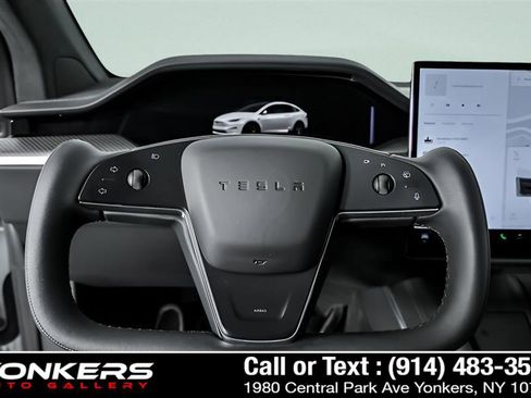 Used 2023 Tesla Model X Plaid image 22