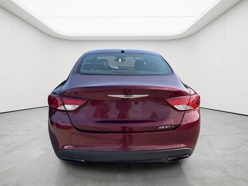 Used 2015 Chrysler 200 S FWD image 3