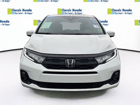 Certified 2026 Honda Odyssey EX-L image 2