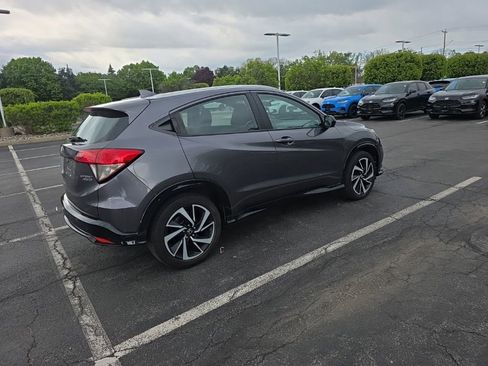 Used 2019 Honda HR-V Sport image 7