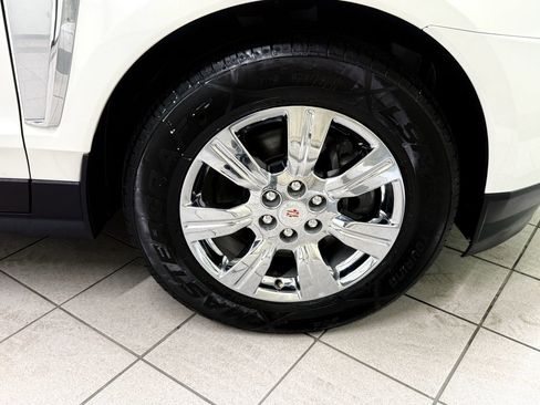 Used 2016 Cadillac SRX Luxury w/ Driver Awareness Package FWD image 17