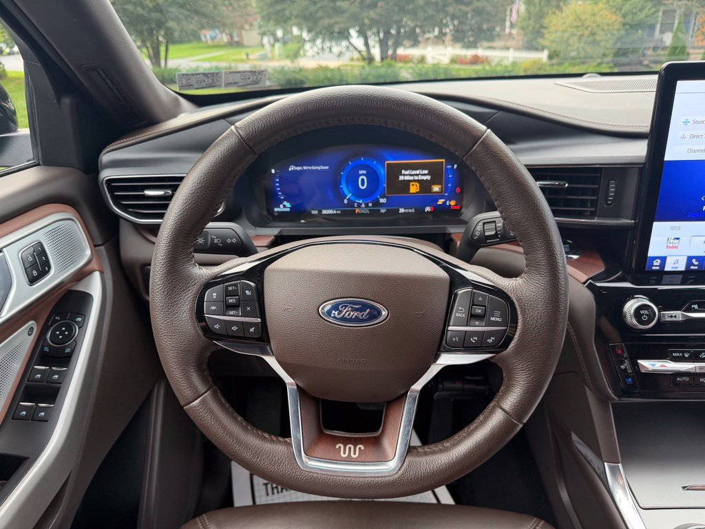 Certified 2023 Ford Explorer King Ranch w/ Technology Package AWD/4WD image 16