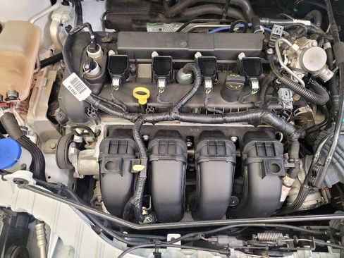 Used 2018 Ford Focus SEL w/ Cold Weather Package FWD image 30