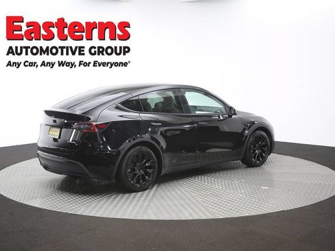 Used 2021 Tesla Model Y Long Range AWD/4WD image 36
