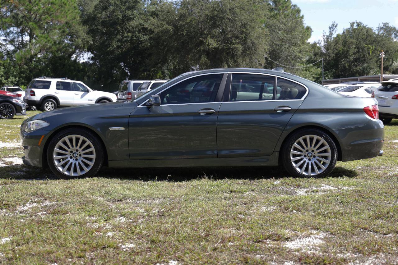 Used 2011 BMW 528i Sedan RWD image 3