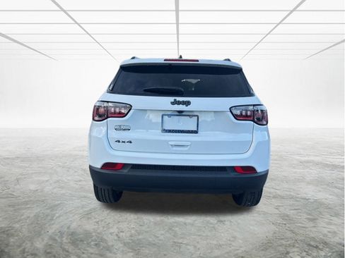 New 2025 Jeep Compass Latitude w/ Sun & Sound Group image 5