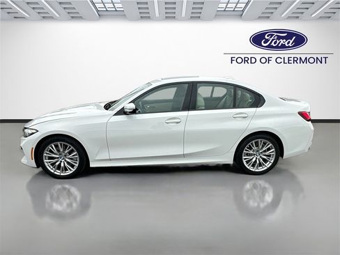 Used 2023 BMW 330i Sedan w/ Premium Package image 5