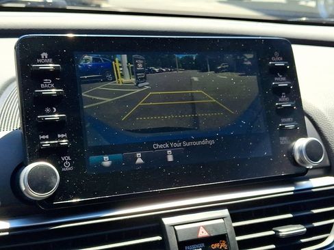Used 2018 Honda Accord Sport image 3