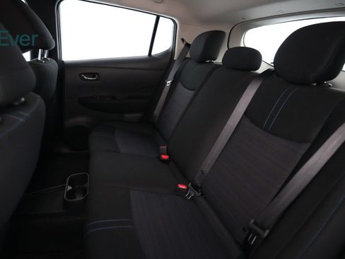 Used 2025 Nissan Leaf S FWD image 24