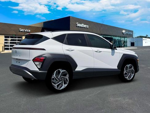 New 2026 Hyundai Kona SEL Premium image 9