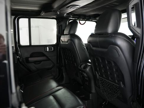 Used 2020 Jeep Wrangler Unlimited Rubicon AWD/4WD image 40