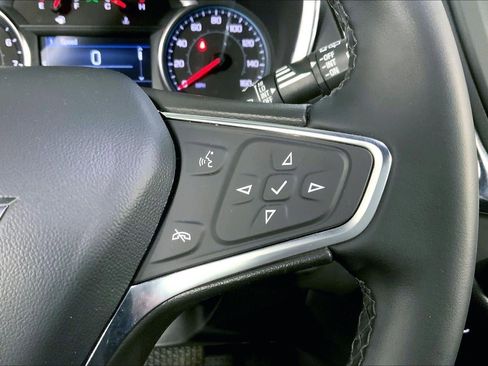 Used 2024 Chevrolet Equinox LT image 19