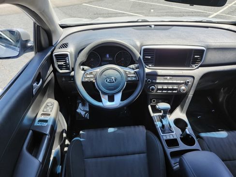 Used 2020 Kia Sportage LX AWD/4WD image 24
