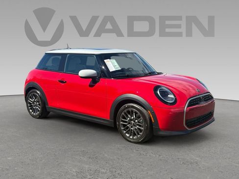 Used 2025 MINI Cooper S image 1