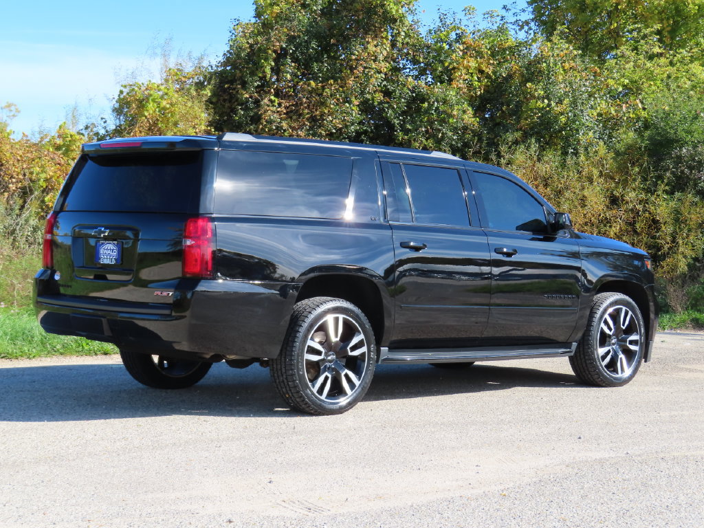 Used 2020 Chevrolet Suburban LT AWD/4WD image 3