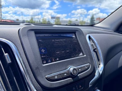 Used 2023 Chevrolet Equinox LT AWD/4WD image 26