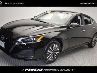 Used 2024 Nissan Altima 2.5 SV