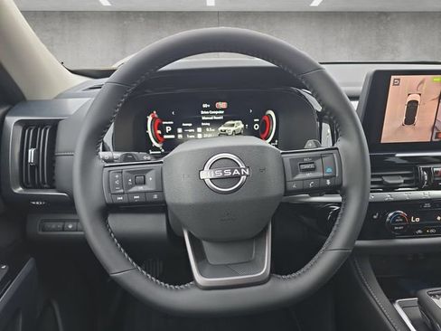 New 2026 Nissan Pathfinder SL FWD image 21