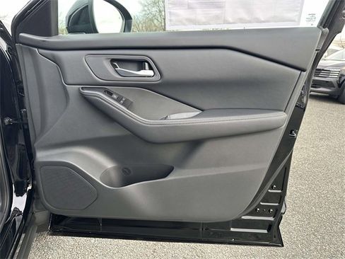 New 2026 Nissan Rogue SV image 8